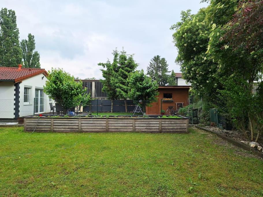 Holiday home Gartenhaus Am Stadtrand Von Mit Parkplatz *